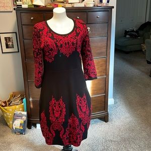 Black and red sweater dress. Sz L. Pullover. Very warm. 3/4 lengths sleeve.